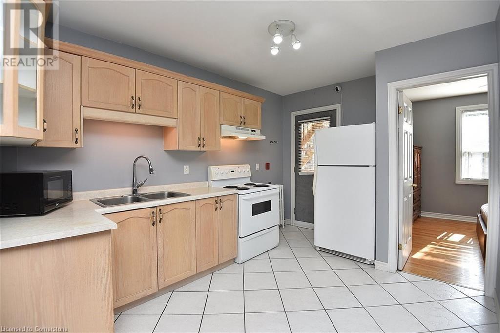 29 Sherman Avenue S Unit# 6, Hamilton, Ontario  L8M 2P6 - Photo 12 - 40696934