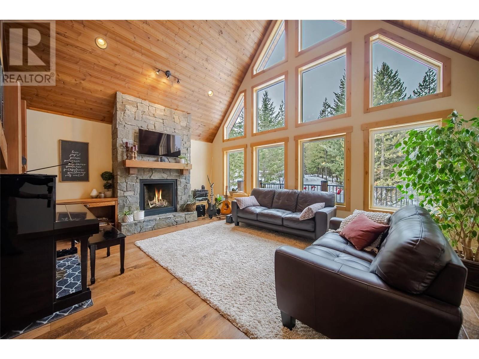 3012 Westview Road, Cranbrook, British Columbia  V1C 7G8 - Photo 17 - 10333922