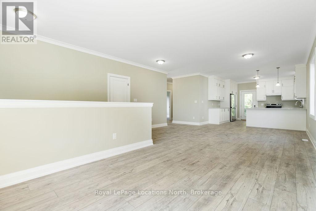 14 56th Street S, Wasaga Beach, Ontario  L9Z 1W5 - Photo 6 - S11961169