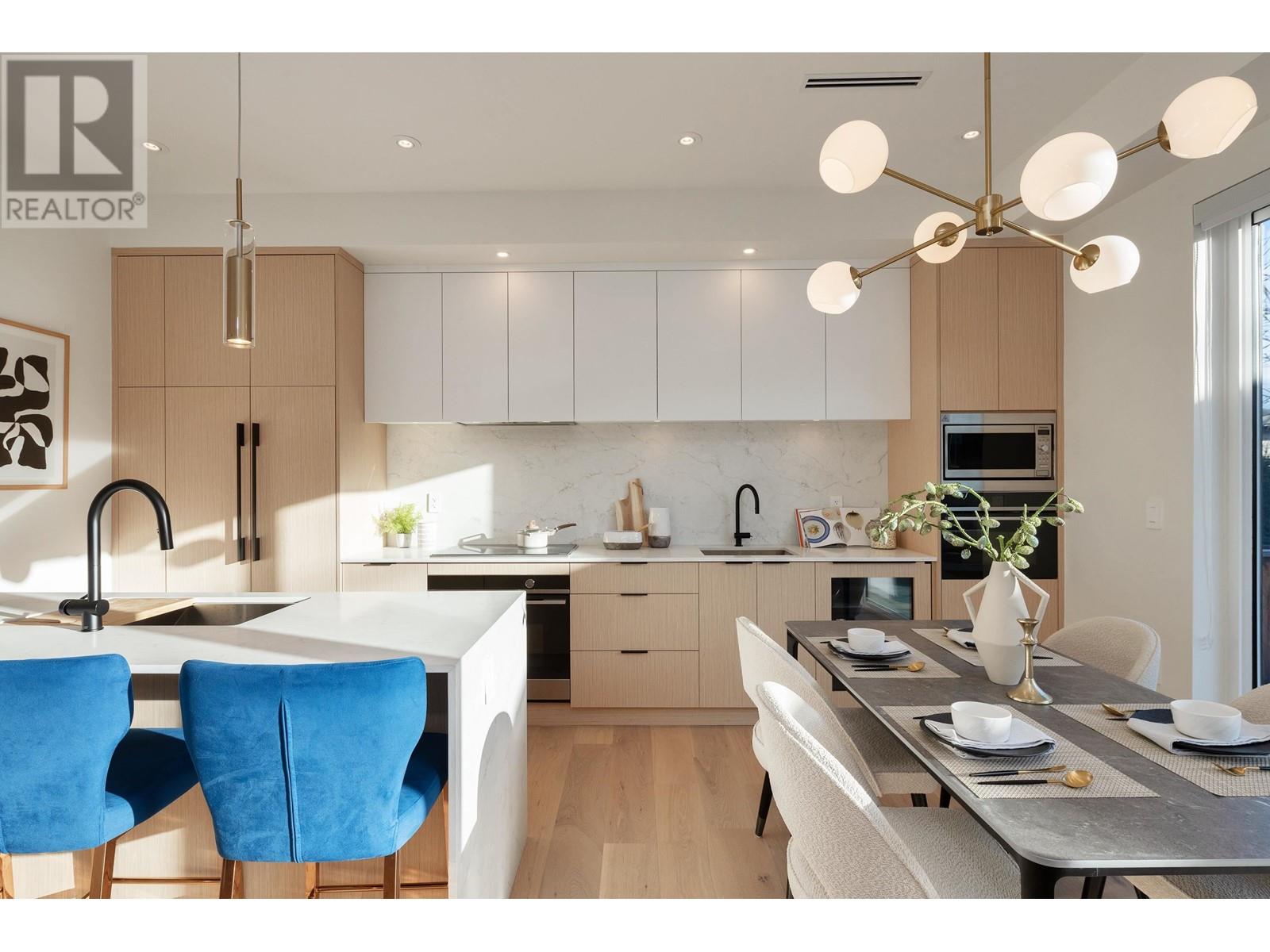 Listing Picture 8 of 38 : 32 E 37TH AVENUE, Vancouver / 溫哥華 - 魯藝地產 Yvonne Lu Group - MLS Medallion Club Member