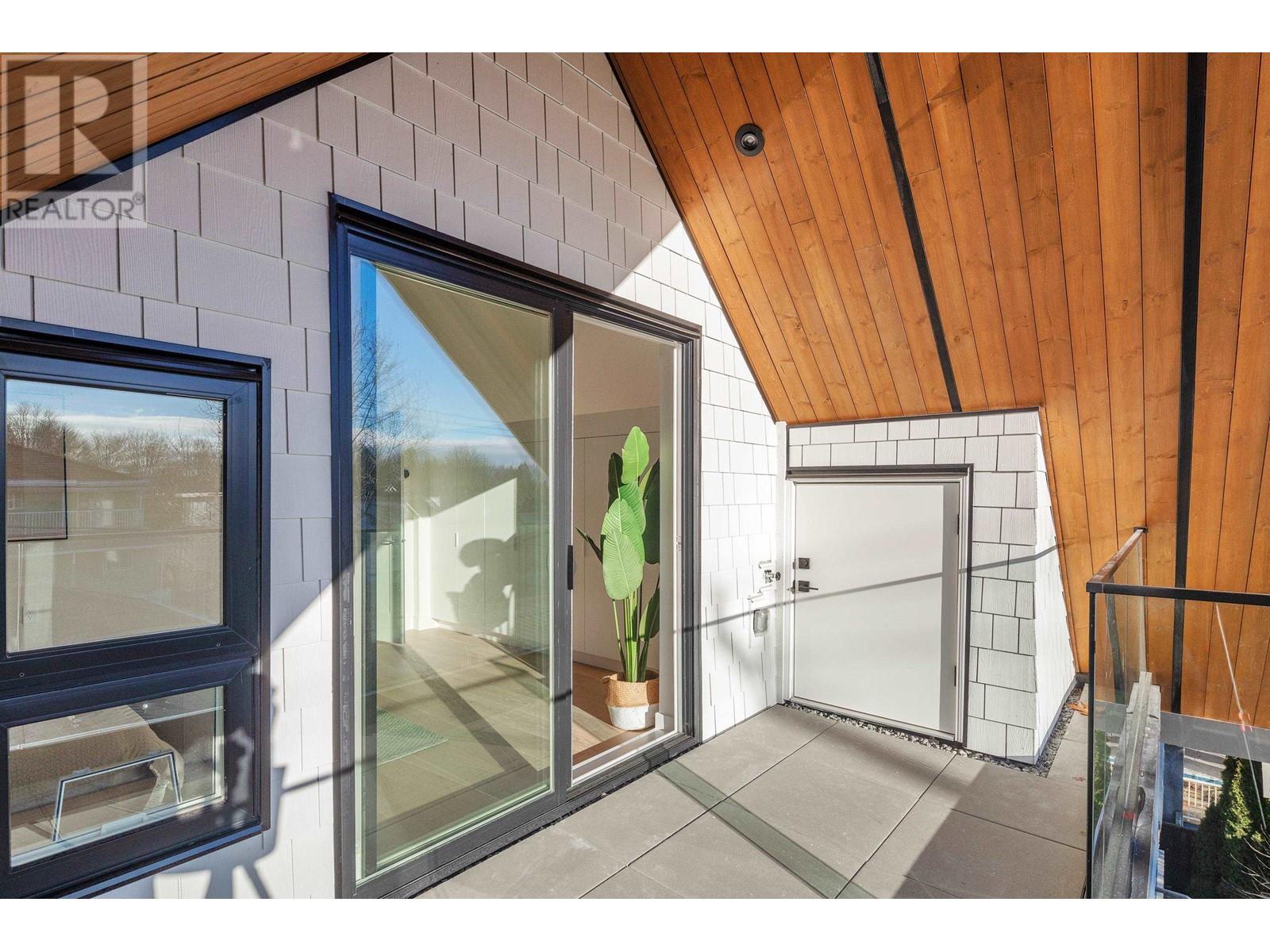 Listing Picture 24 of 38 : 32 E 37TH AVENUE, Vancouver / 溫哥華 - 魯藝地產 Yvonne Lu Group - MLS Medallion Club Member