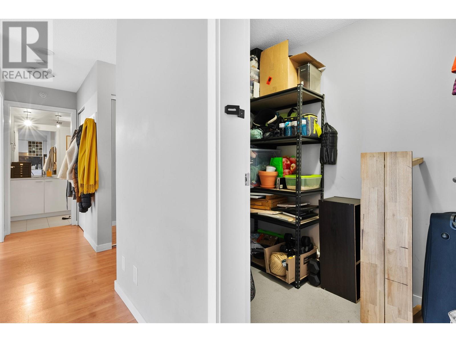 Listing Picture 11 of 23 : 602 111 W GEORGIA STREET, Vancouver / 溫哥華 - 魯藝地產 Yvonne Lu Group - MLS Medallion Club Member