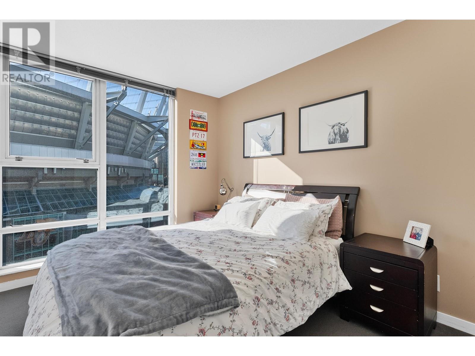 Listing Picture 12 of 23 : 602 111 W GEORGIA STREET, Vancouver / 溫哥華 - 魯藝地產 Yvonne Lu Group - MLS Medallion Club Member