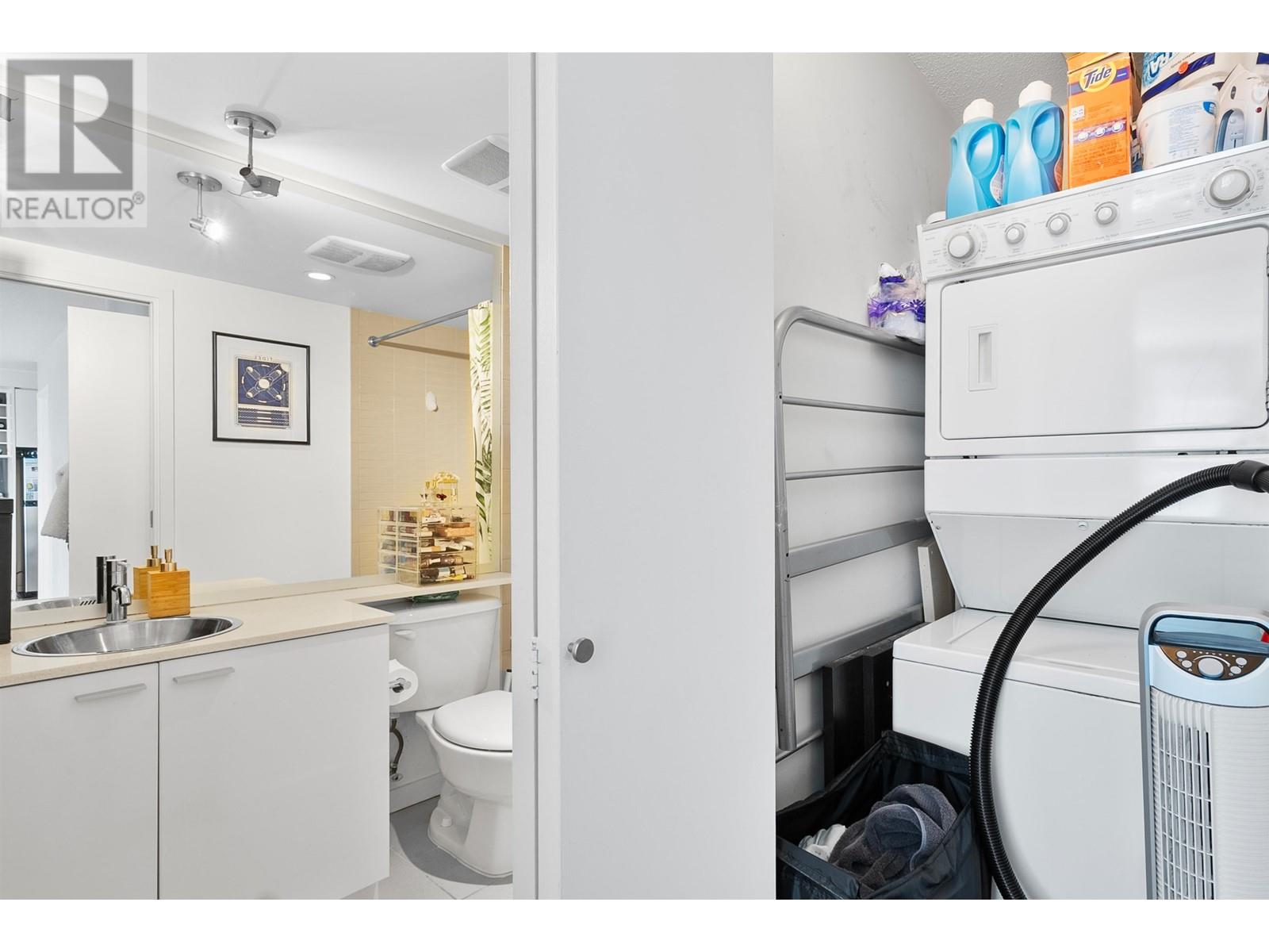 Listing Picture 14 of 23 : 602 111 W GEORGIA STREET, Vancouver / 溫哥華 - 魯藝地產 Yvonne Lu Group - MLS Medallion Club Member