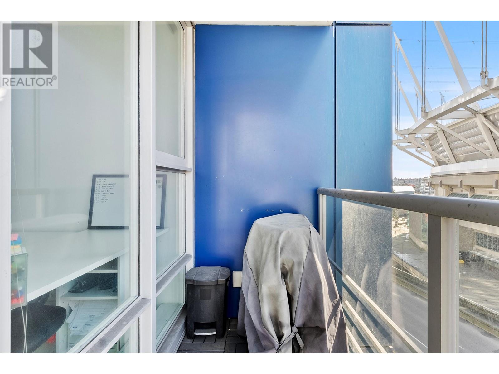 Listing Picture 16 of 23 : 602 111 W GEORGIA STREET, Vancouver / 溫哥華 - 魯藝地產 Yvonne Lu Group - MLS Medallion Club Member