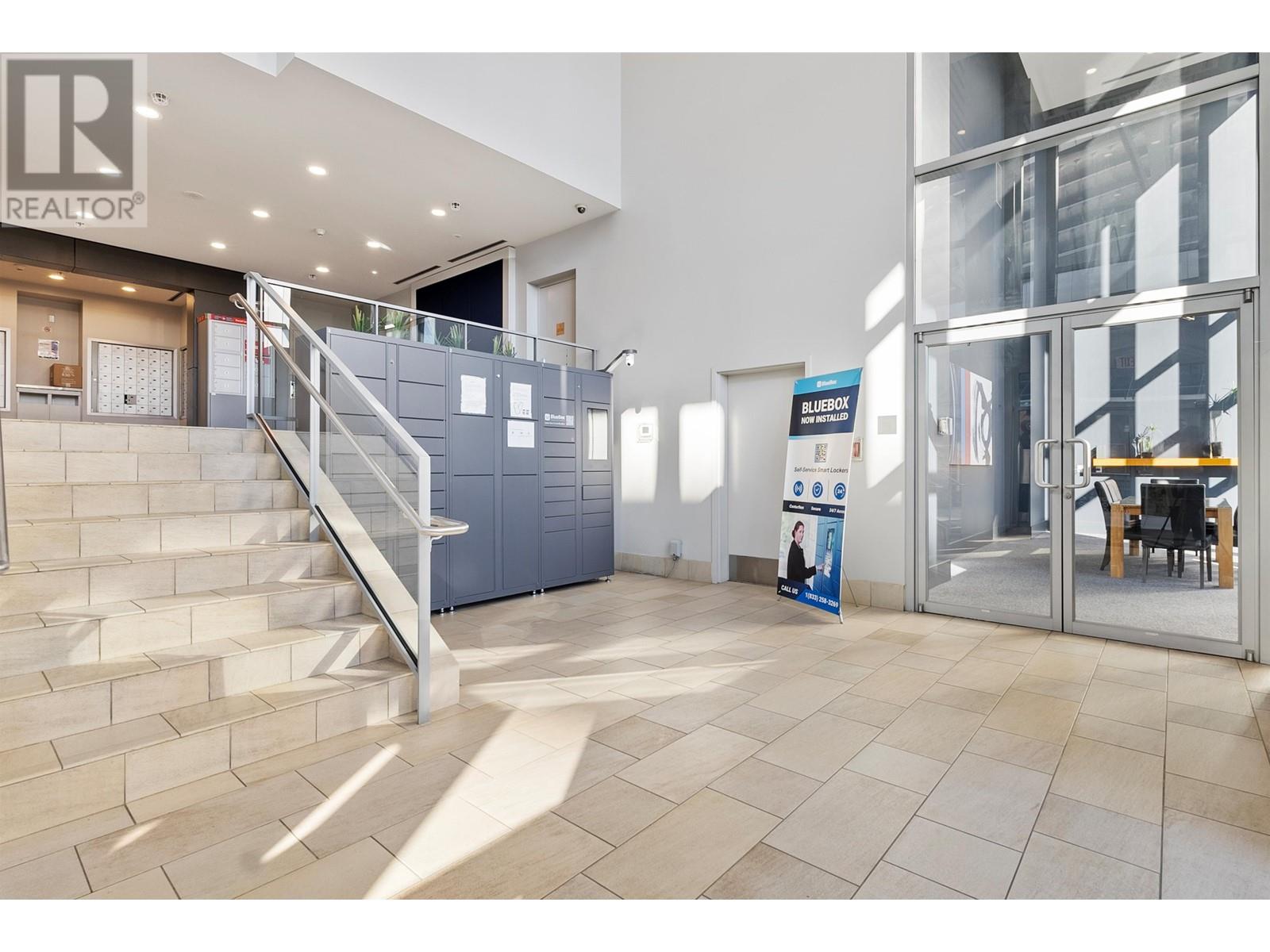 Listing Picture 17 of 23 : 602 111 W GEORGIA STREET, Vancouver / 溫哥華 - 魯藝地產 Yvonne Lu Group - MLS Medallion Club Member