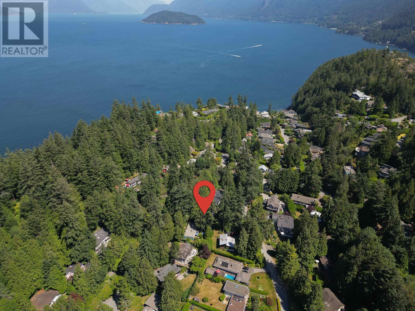 6779 Dufferin Avenue, West Vancouver, British Columbia  V7W 2K3 - Photo 4 - R2964470