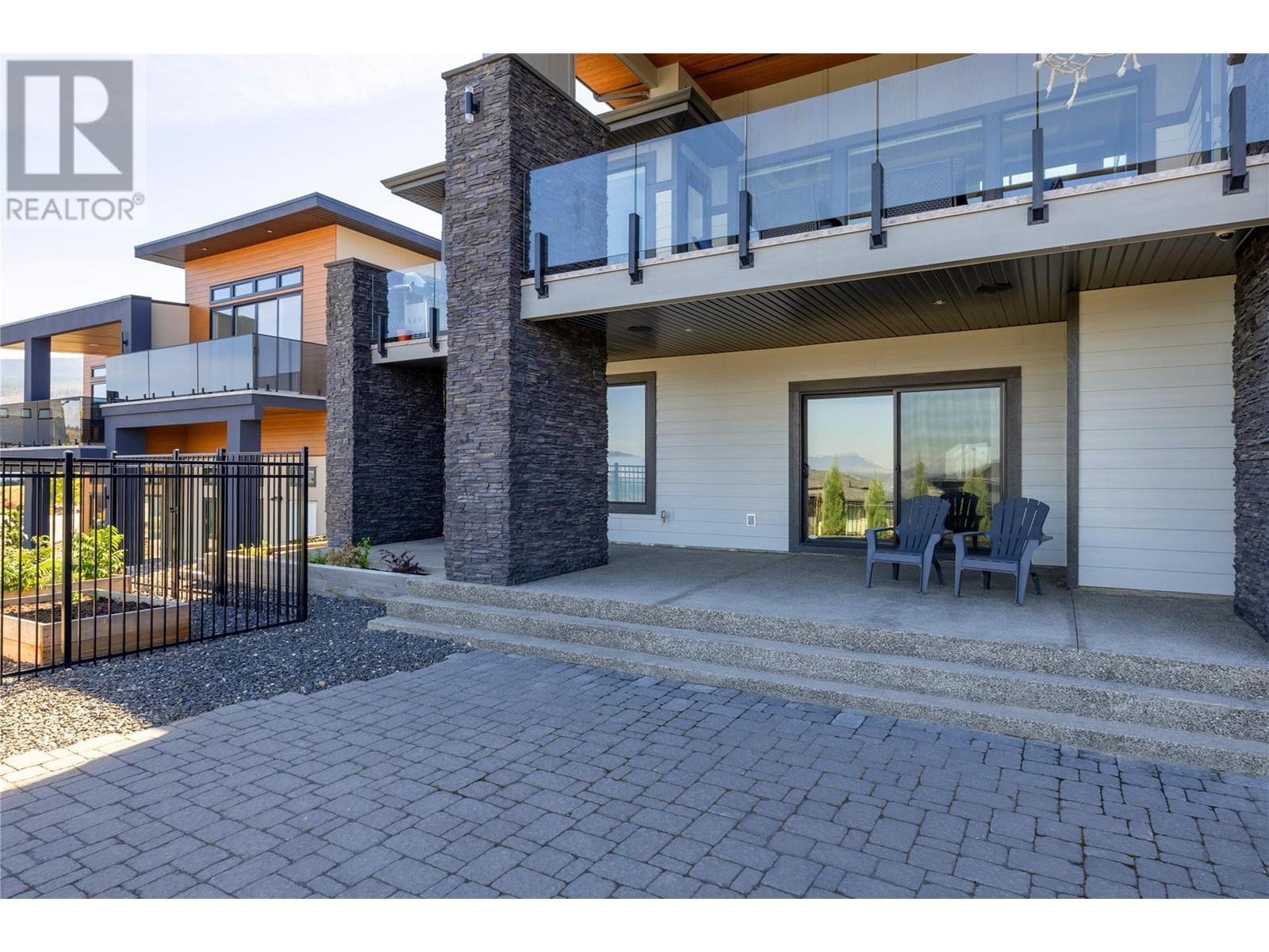 1088 Clarance Avenue, Kelowna, British Columbia  V1W 5M6 - Photo 15 - 10332897