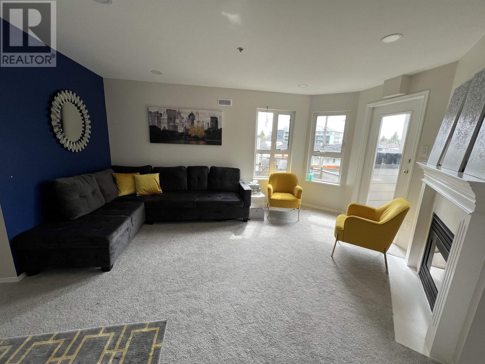 309 2388 KINGSWAY, Vancouver