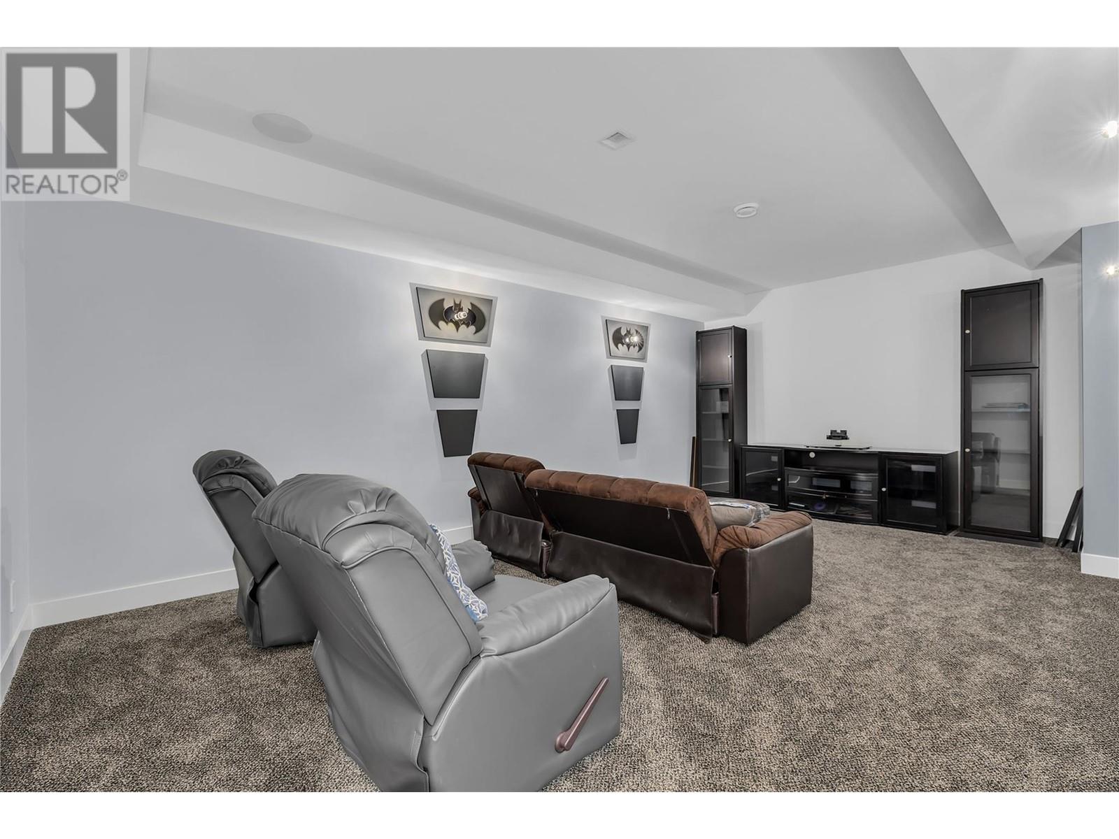 1088 Clarance Avenue, Kelowna, British Columbia  V1W 5M6 - Photo 63 - 10332897