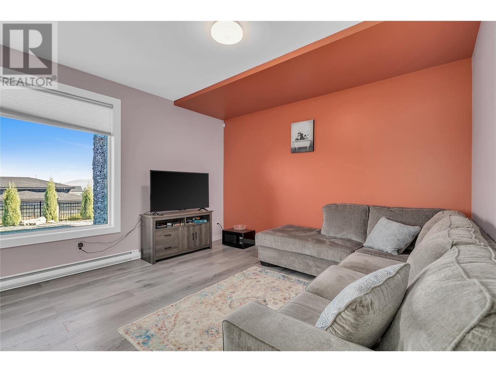 1088 Clarance Avenue, Kelowna, British Columbia  V1W 5M6 - Photo 64 - 10332897