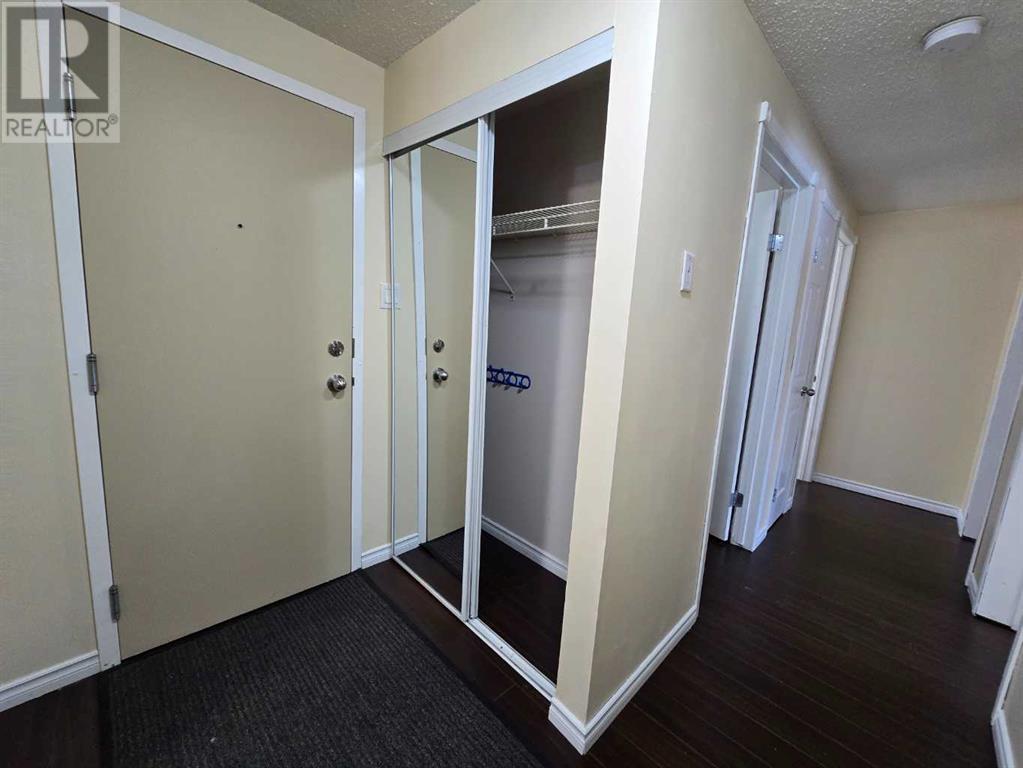 Property at 1, 414 41 Street image 5