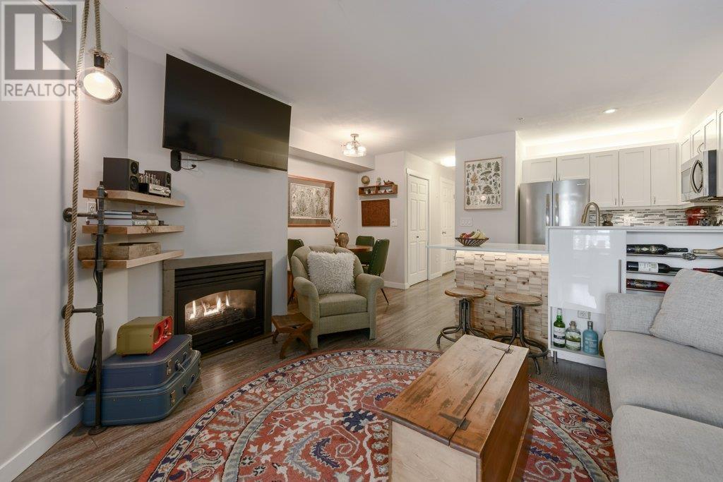 206 1707 CHARLES STREET, Vancouver