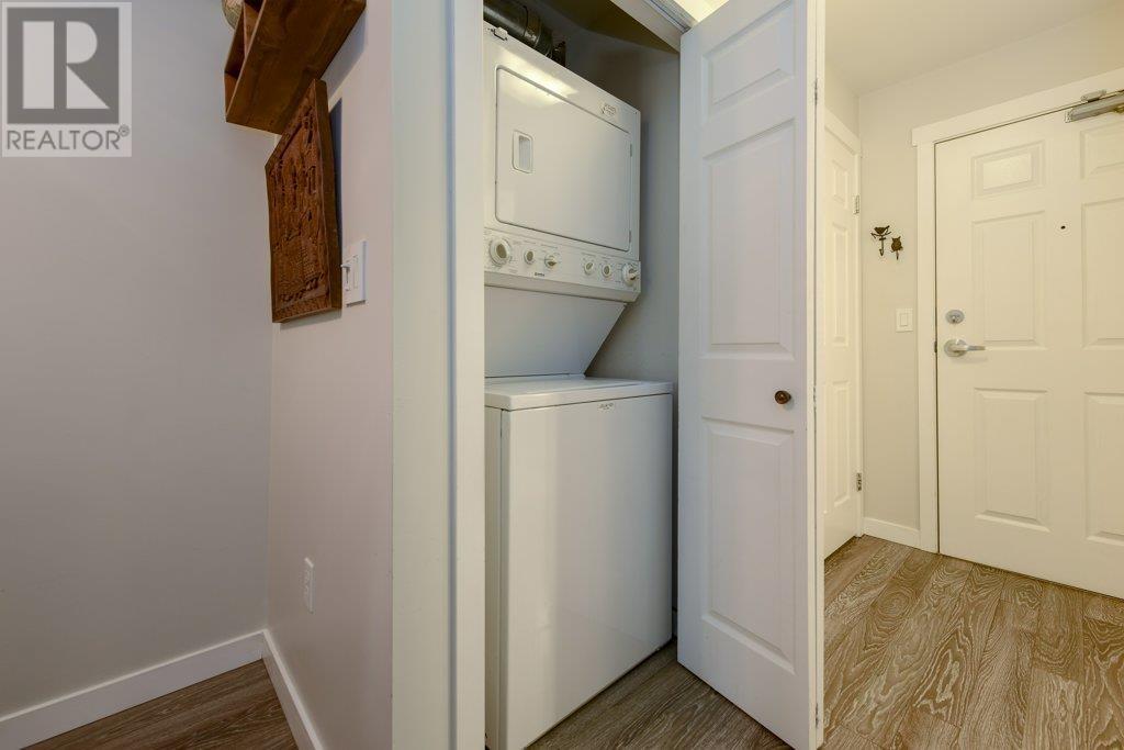 Listing Picture 17 of 40 : 206 1707 CHARLES STREET, Vancouver / 溫哥華 - 魯藝地產 Yvonne Lu Group - MLS Medallion Club Member