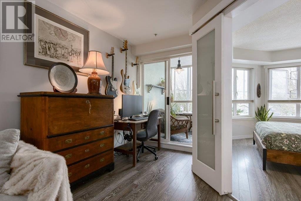 Listing Picture 6 of 40 : 206 1707 CHARLES STREET, Vancouver / 溫哥華 - 魯藝地產 Yvonne Lu Group - MLS Medallion Club Member