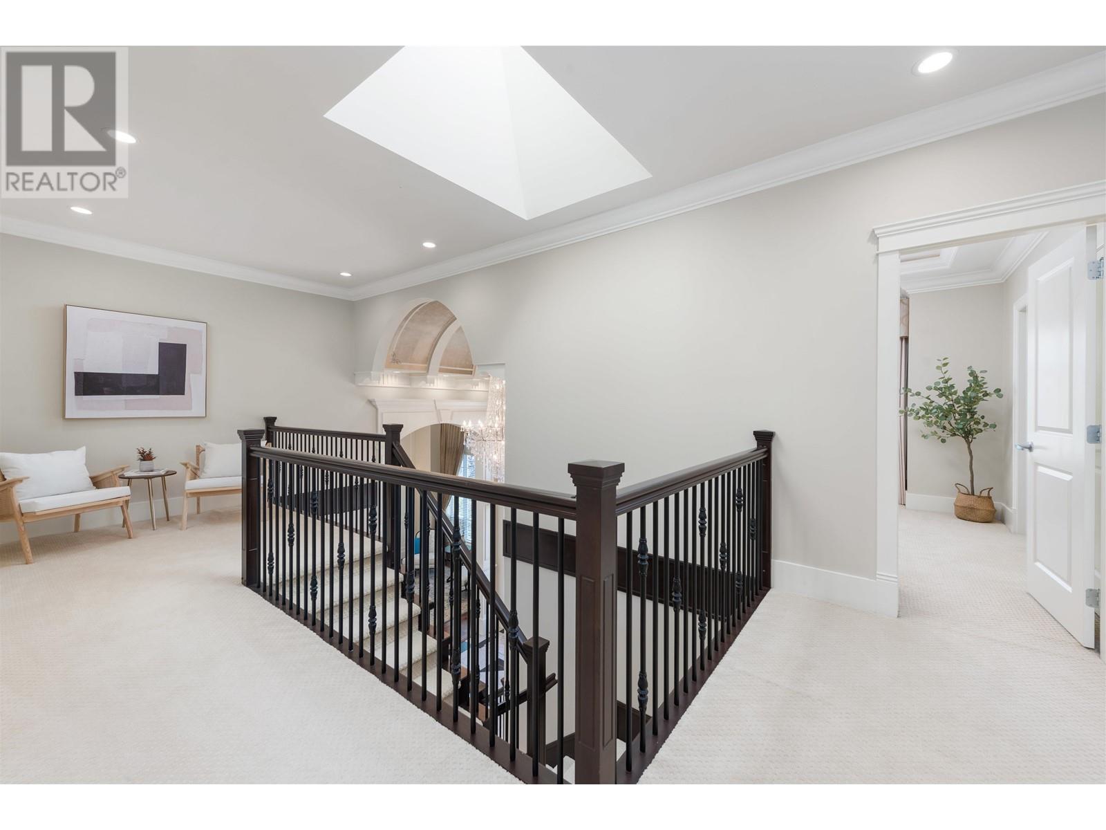 Listing Picture 10 of 19 : 8480 KELMORE ROAD, Richmond / 烈治文 - 魯藝地產 Yvonne Lu Group - MLS Medallion Club Member