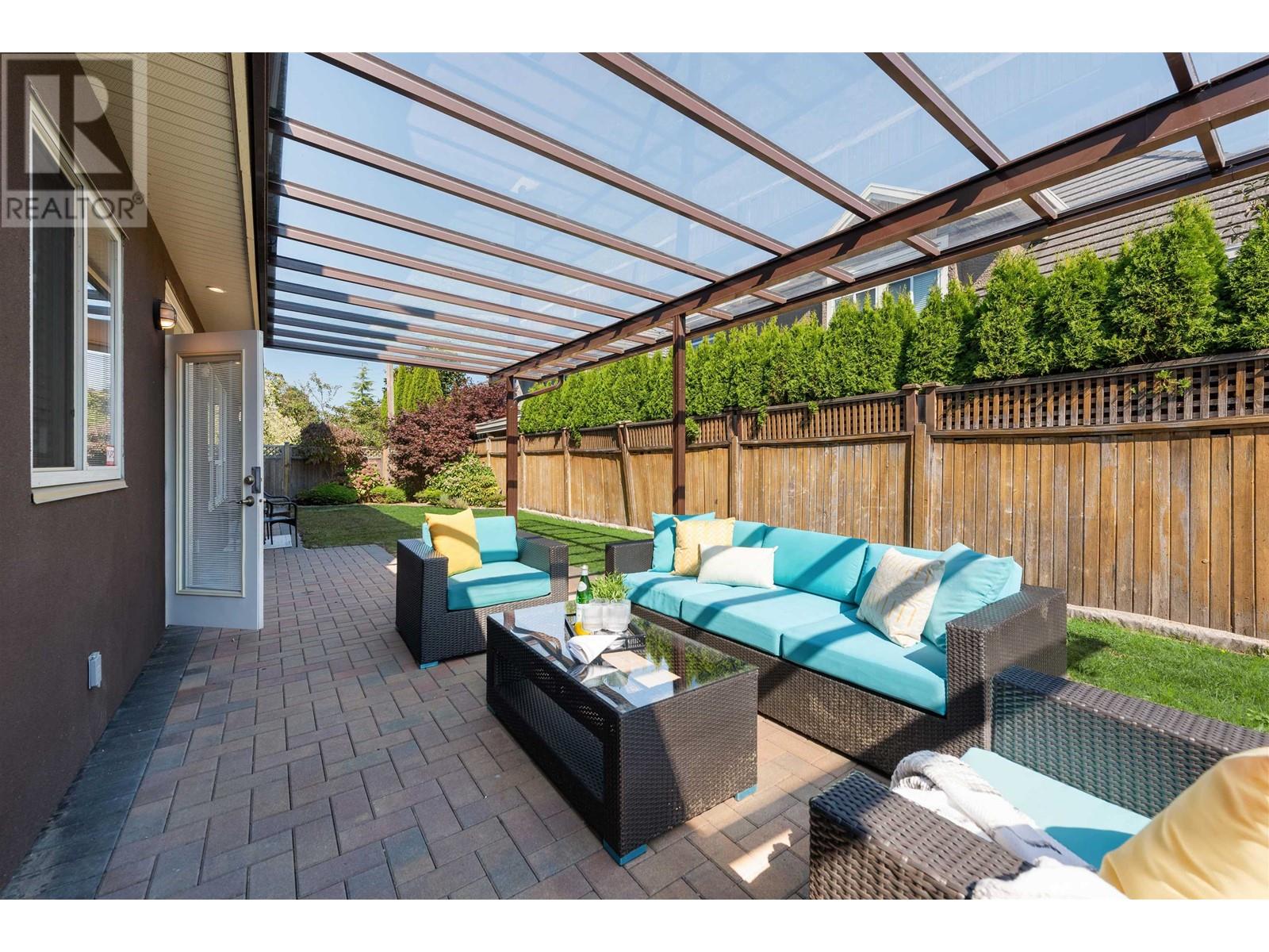 Listing Picture 16 of 19 : 8480 KELMORE ROAD, Richmond / 烈治文 - 魯藝地產 Yvonne Lu Group - MLS Medallion Club Member
