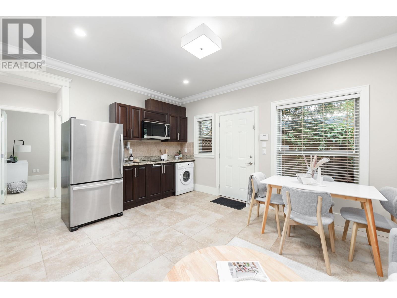 Listing Picture 6 of 19 : 8480 KELMORE ROAD, Richmond / 烈治文 - 魯藝地產 Yvonne Lu Group - MLS Medallion Club Member