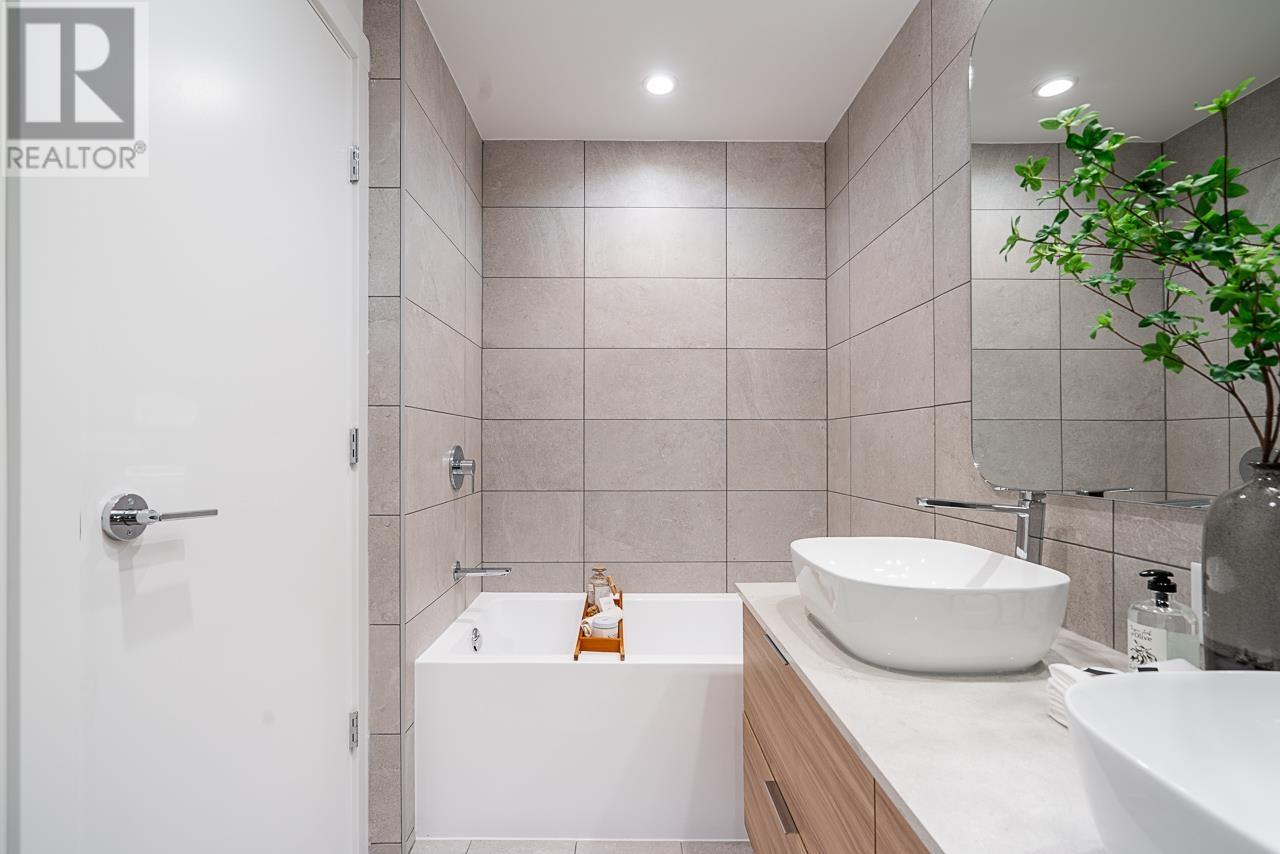803 2375 Emery Court, North Vancouver, British Columbia  V7J 0E9 - Photo 20 - R2964428