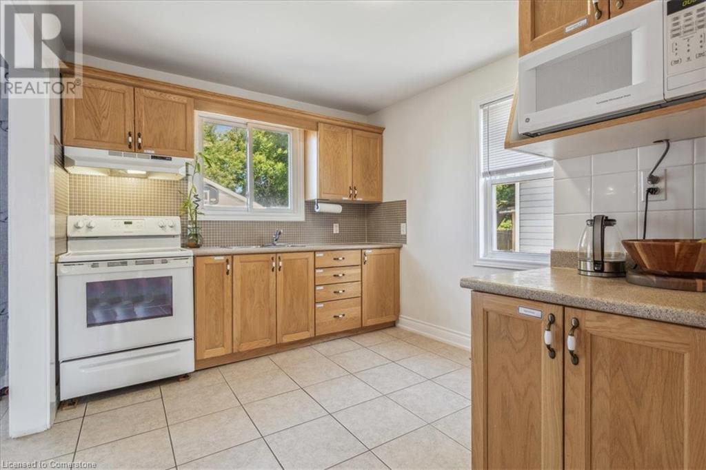 Property at 91 PAGE Street image 3