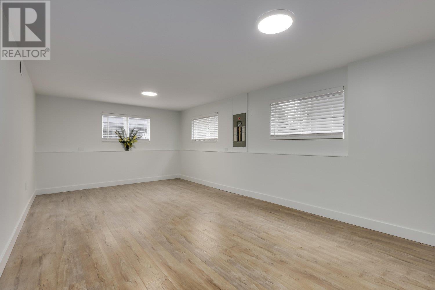 181 W Windsor Road, North Vancouver, British Columbia  V7N 2M9 - Photo 13 - R2956984