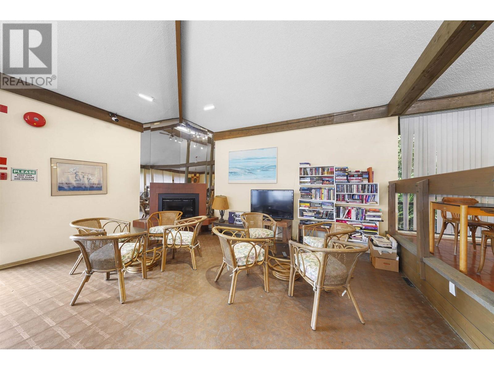 Listing Picture 24 of 29 : 310 10631 NO. 3 ROAD, Richmond / 烈治文 - 魯藝地產 Yvonne Lu Group - MLS Medallion Club Member