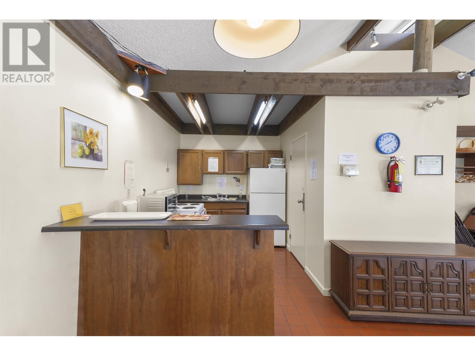 Listing Picture 26 of 29 : 310 10631 NO. 3 ROAD, Richmond / 烈治文 - 魯藝地產 Yvonne Lu Group - MLS Medallion Club Member