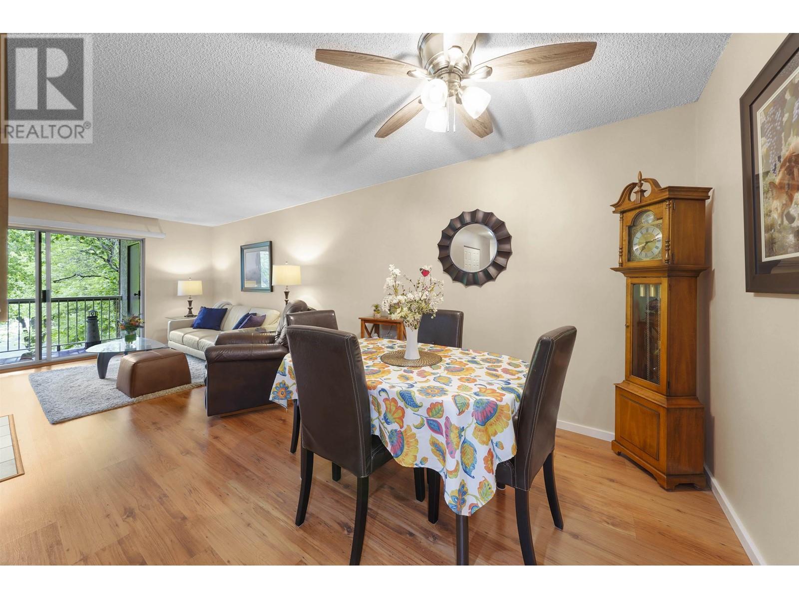 Listing Picture 7 of 29 : 310 10631 NO. 3 ROAD, Richmond / 烈治文 - 魯藝地產 Yvonne Lu Group - MLS Medallion Club Member