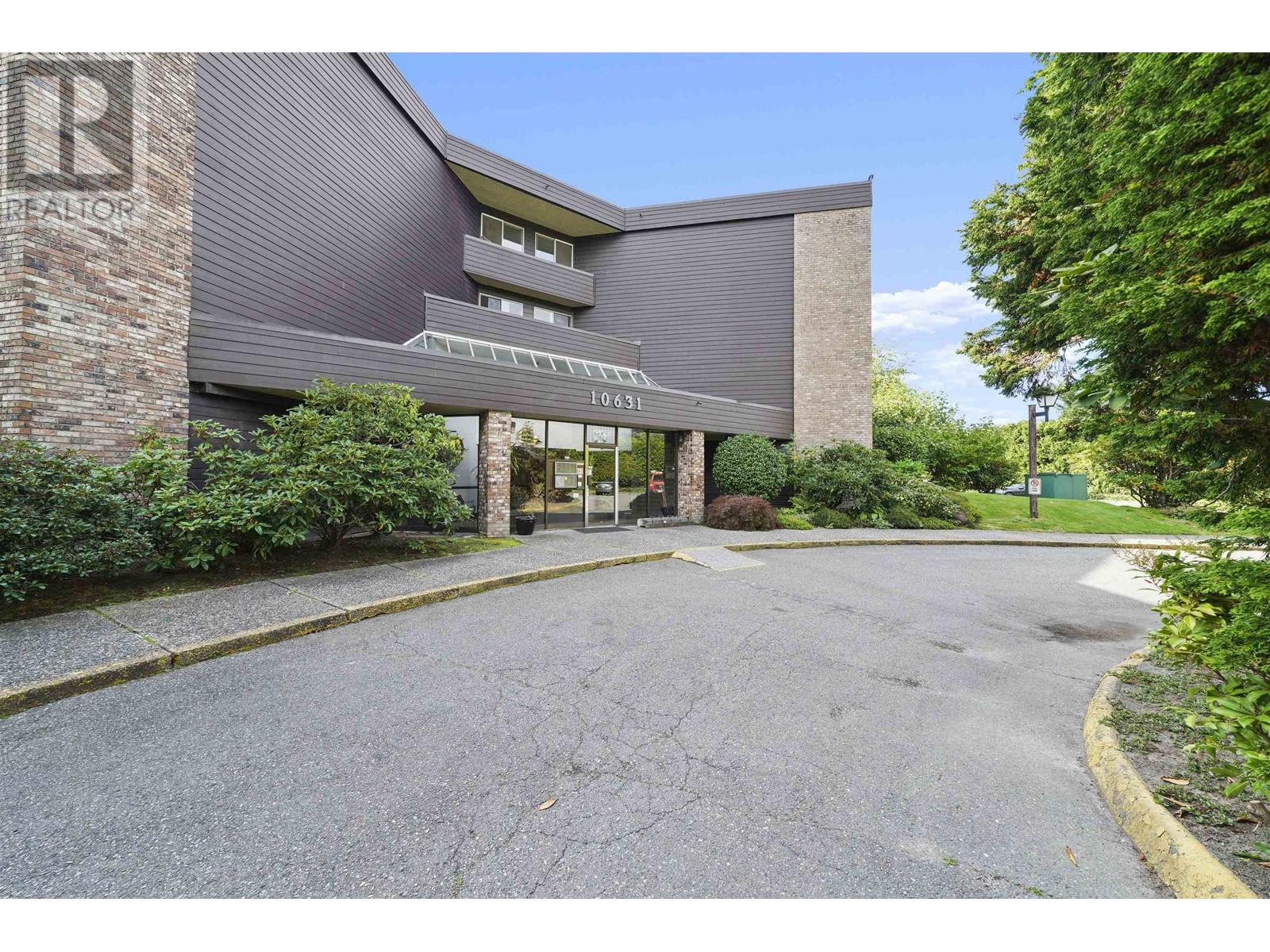 Listing Picture 23 of 29 : 310 10631 NO. 3 ROAD, Richmond / 烈治文 - 魯藝地產 Yvonne Lu Group - MLS Medallion Club Member