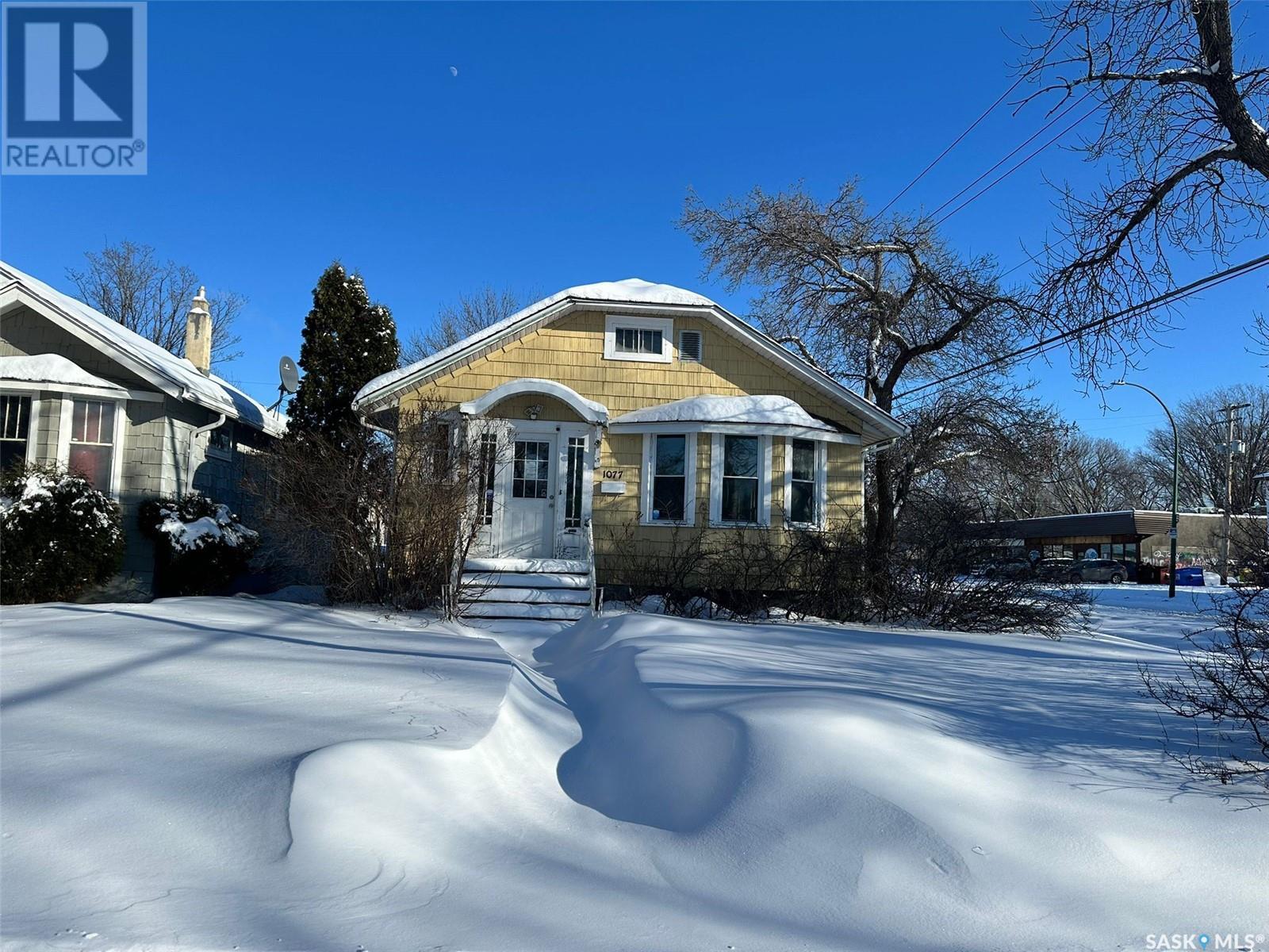Property at 1077 Garnet STREET image 1