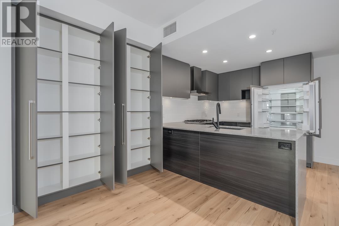 516 3131 Murray Street, Port Moody, British Columbia  V3H 0L9 - Photo 1 - R2964418