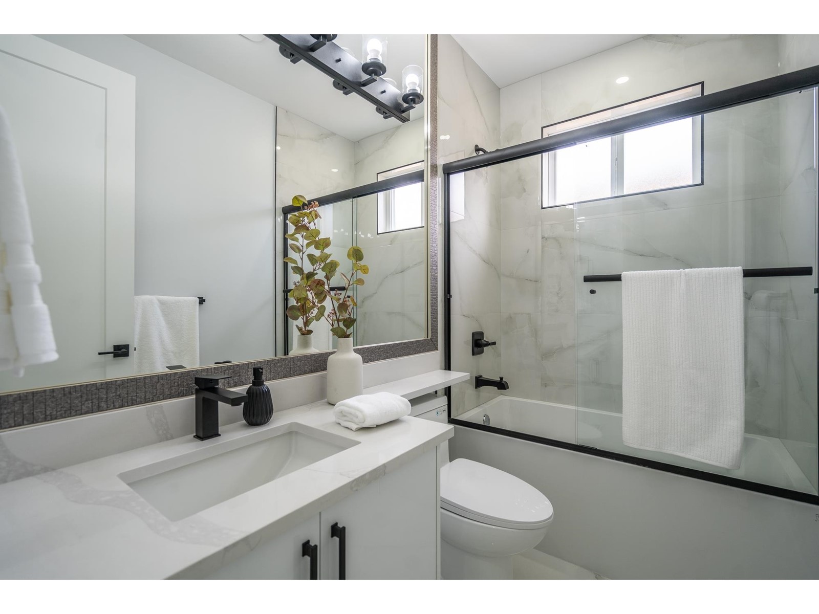 7518 205a Street, Langley, British Columbia  V2Y 1V5 - Photo 19 - R2964445