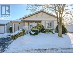 185 WESLEY CRESCENT, Waterloo, Ontario