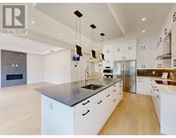 1240 LANCASTER CRESCENT