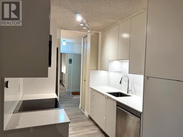 Property at 708 2012 FULLERTON AVENUE image 3