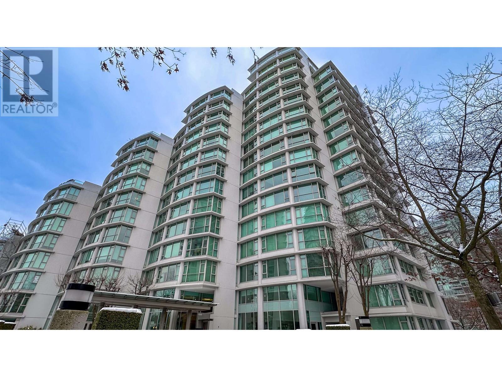 101 1717 Bayshore Drive, Vancouver, British Columbia  V6G 3H3 - Photo 2 - R2963242