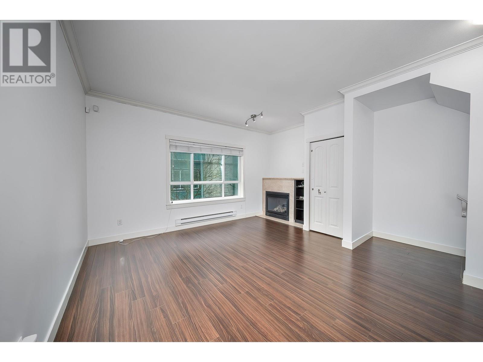 Listing Picture 3 of 27 : 23 7373 TURNILL STREET, Richmond / 烈治文 - 魯藝地產 Yvonne Lu Group - MLS Medallion Club Member