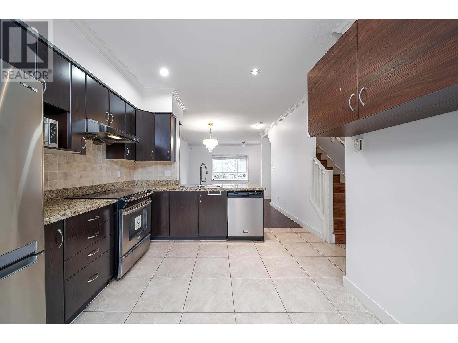 Listing Picture 12 of 27 : 23 7373 TURNILL STREET, Richmond / 烈治文 - 魯藝地產 Yvonne Lu Group - MLS Medallion Club Member