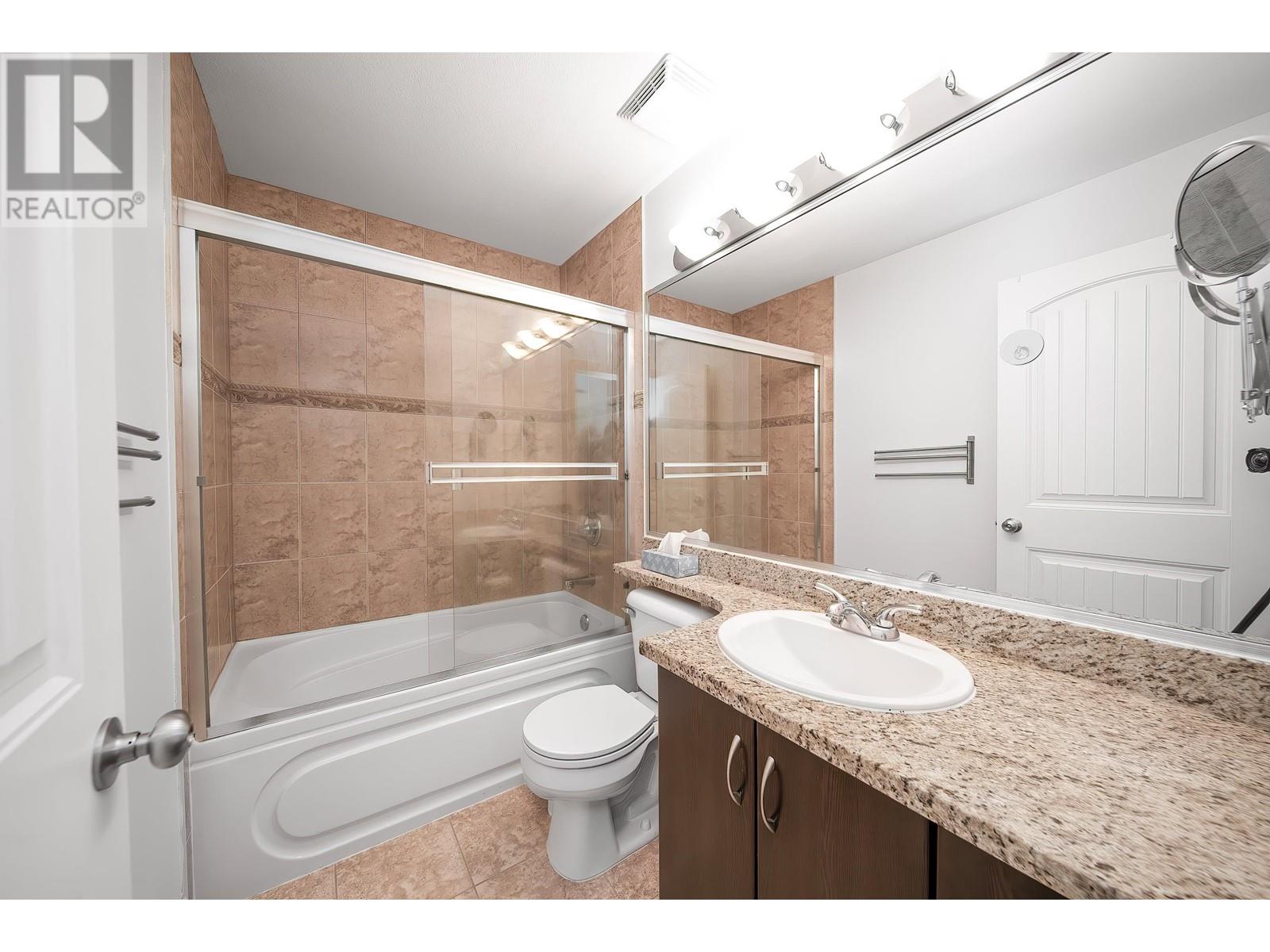 Listing Picture 16 of 27 : 23 7373 TURNILL STREET, Richmond / 烈治文 - 魯藝地產 Yvonne Lu Group - MLS Medallion Club Member