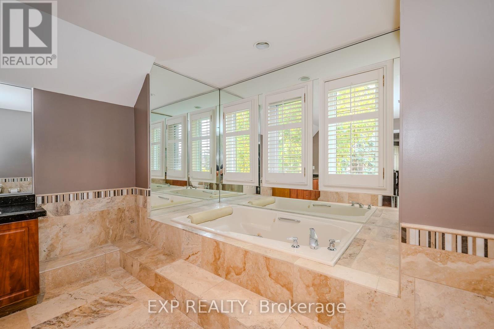 1340 Greeneagle Drive, Oakville (Ga Glen Abbey), Ontario  L6M 2M9 - Photo 21 - W11961473