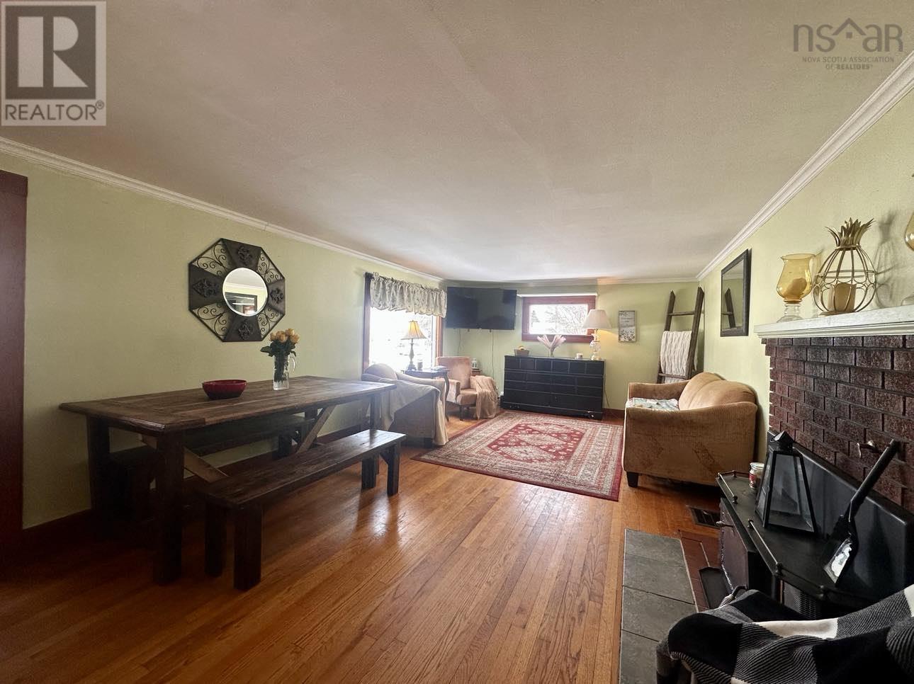 1386 East Prince Street, Salmon River, Nova Scotia  B2N 1J7 - Photo 7 - 202502269