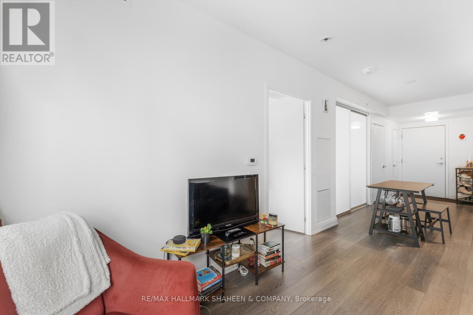 1802 - 181 Dundas Street E, Toronto, Ontario  M5A 0N5 - Photo 11 - C11961517