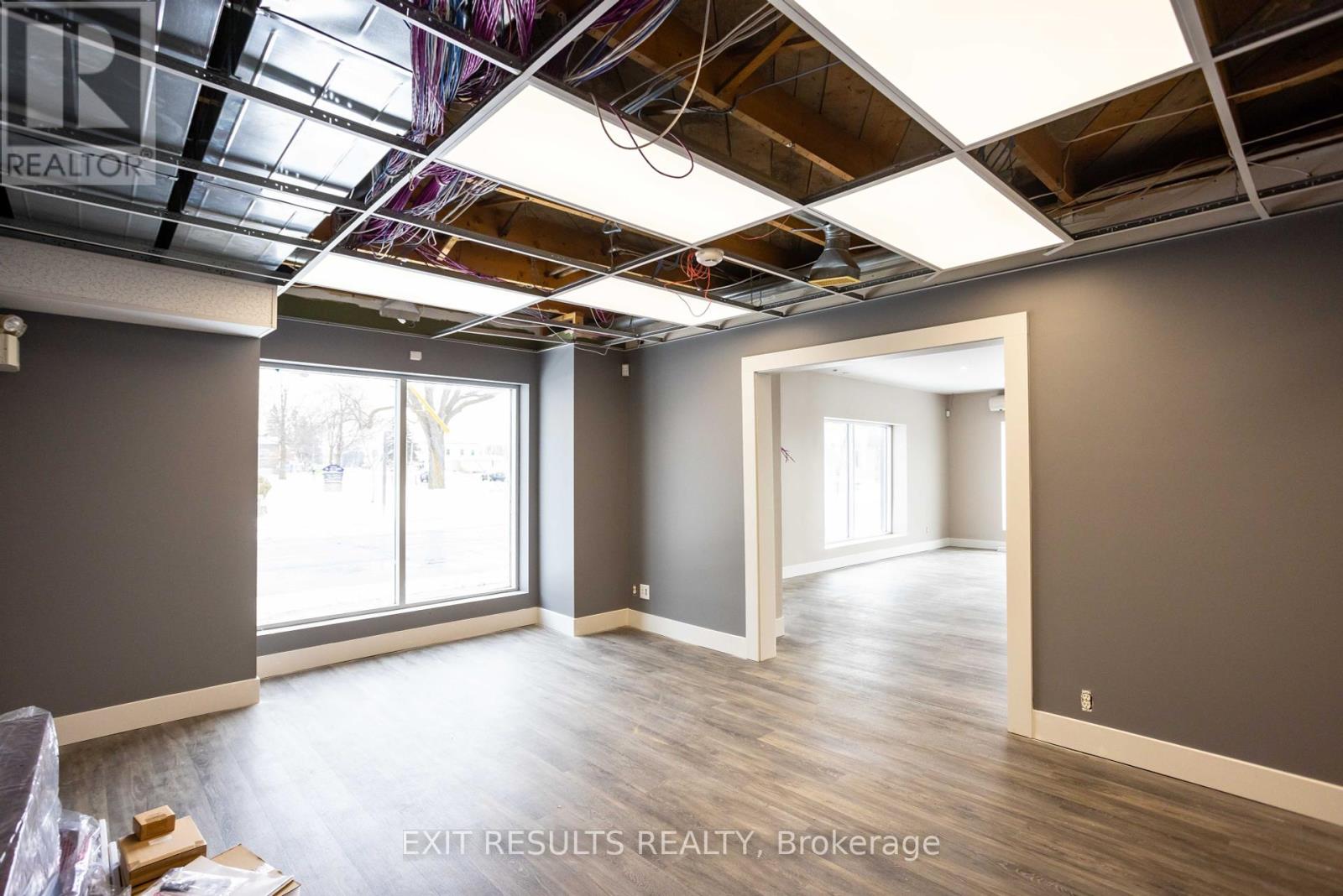 1027 Notre Dame Street, Russell, Ontario  K0A 1W0 - Photo 11 - X11961526