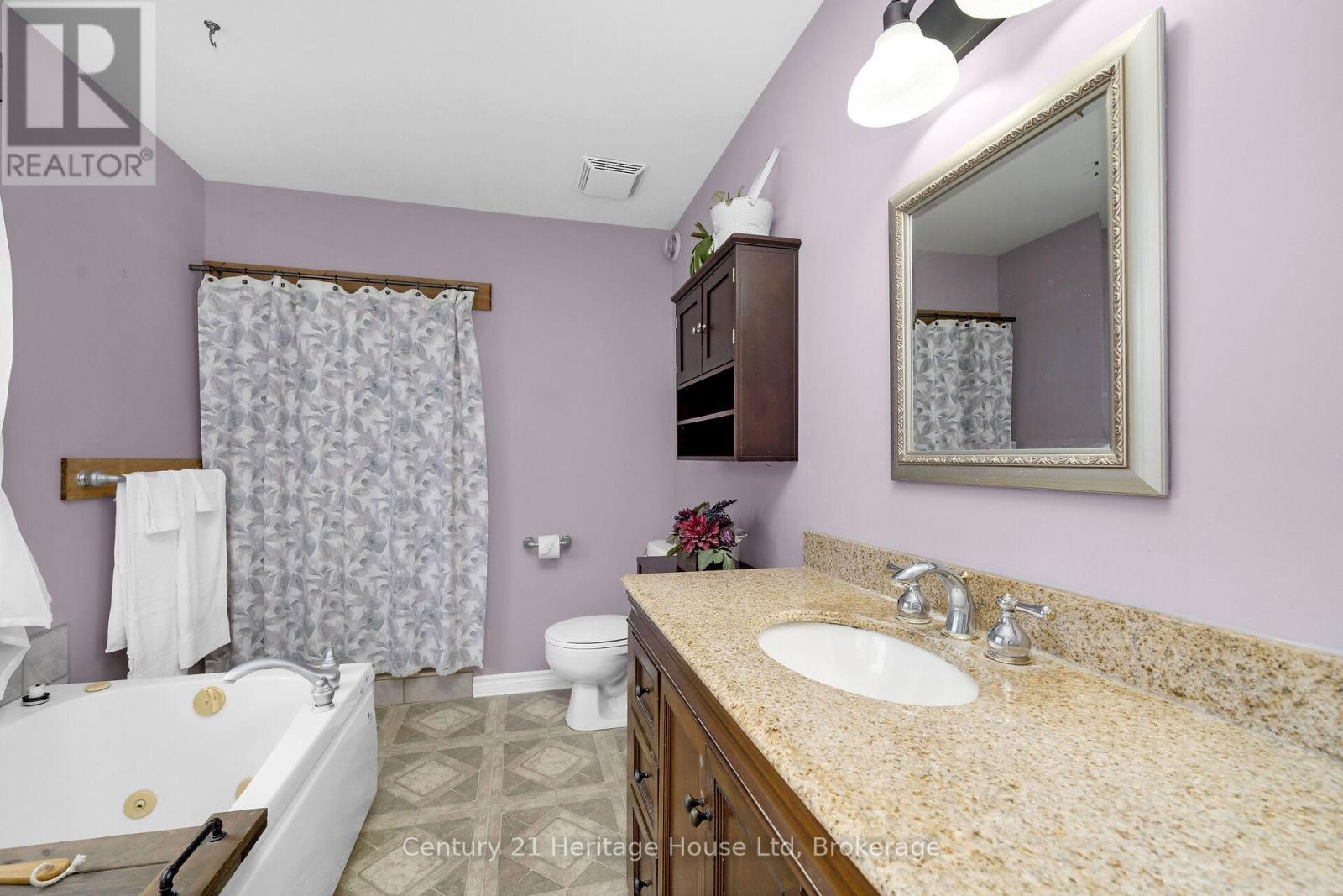 8541 Wellington Road 109, Wellington North, Ontario  N0G 1A0 - Photo 13 - X11897472