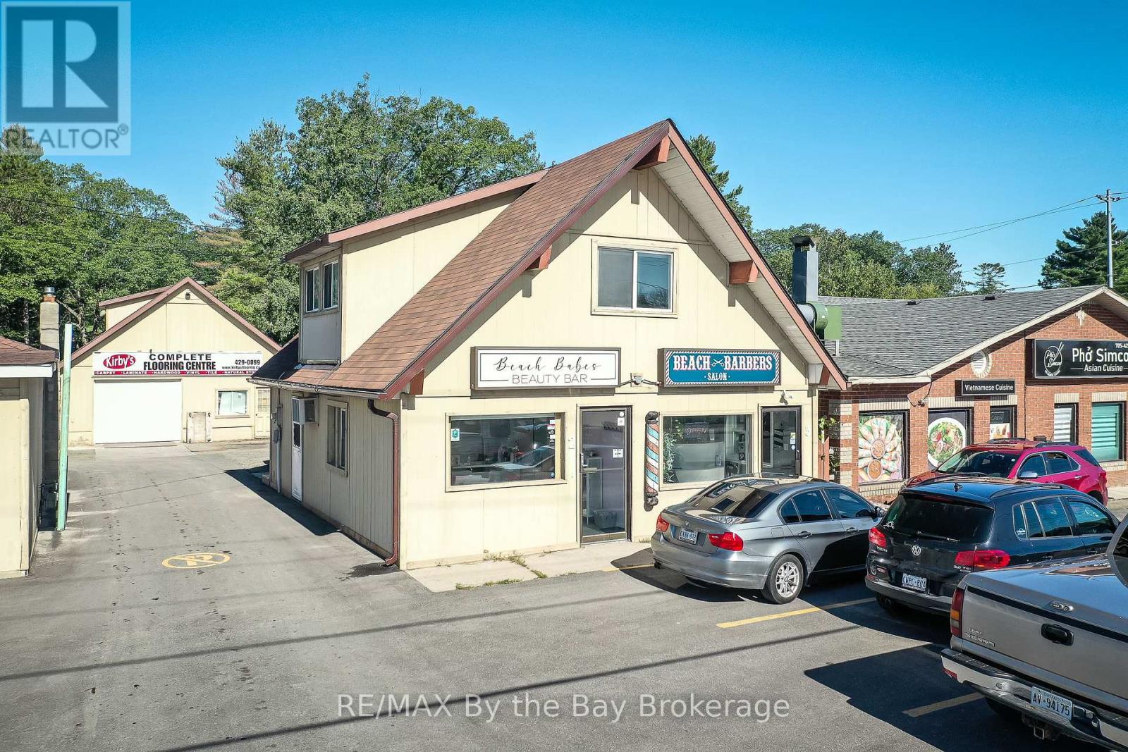 1232 Mosley Street, Wasaga Beach, Ontario  L9Z 2E5 - Photo 2 - S11943769