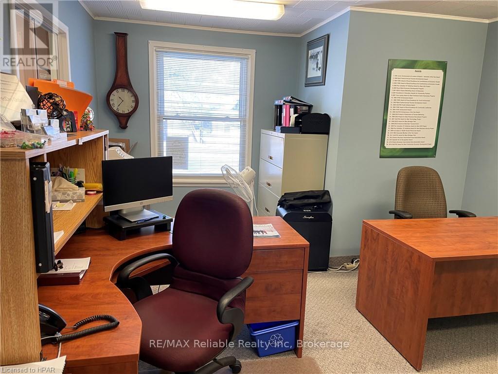 437 Turnberry Street, Huron East, Ontario  N0G 1H0 - Photo 7 - X10781968