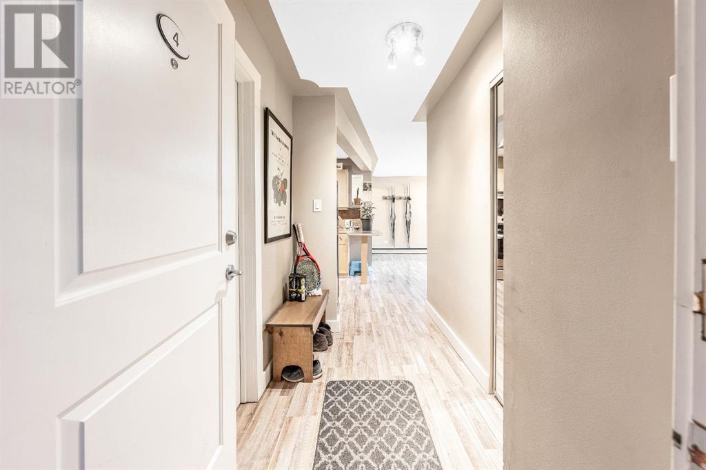 Property at 4, 310 22 Avenue SW image 1
