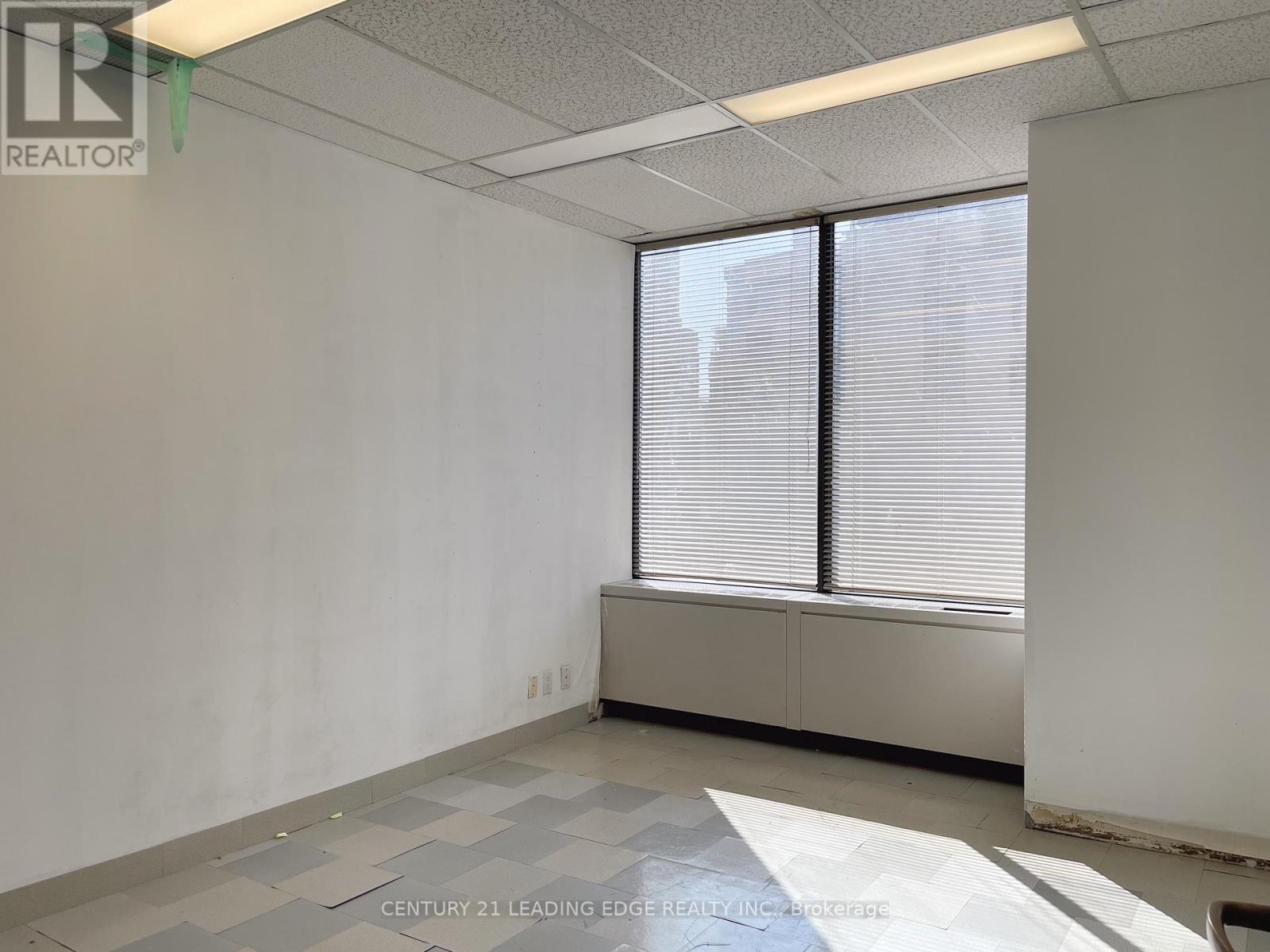 920 - 920 Yonge Street, Toronto, Ontario  M4W 3C7 - Photo 3 - C11961747