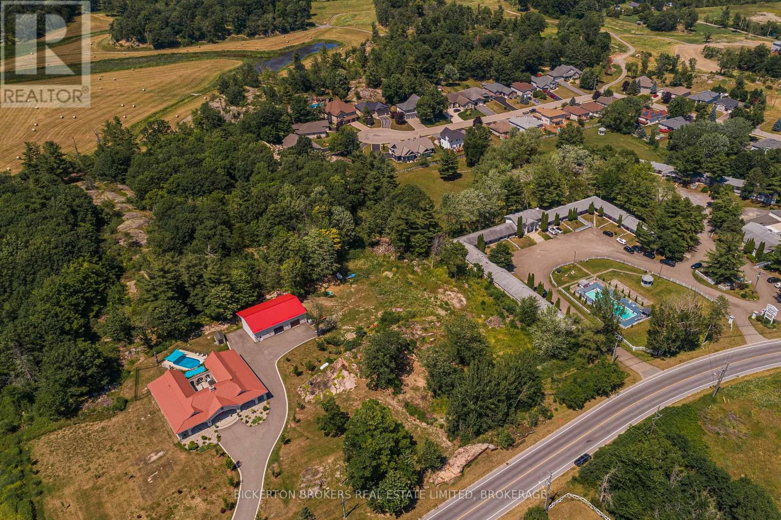 790 KING STREET W, gananoque, Ontario
