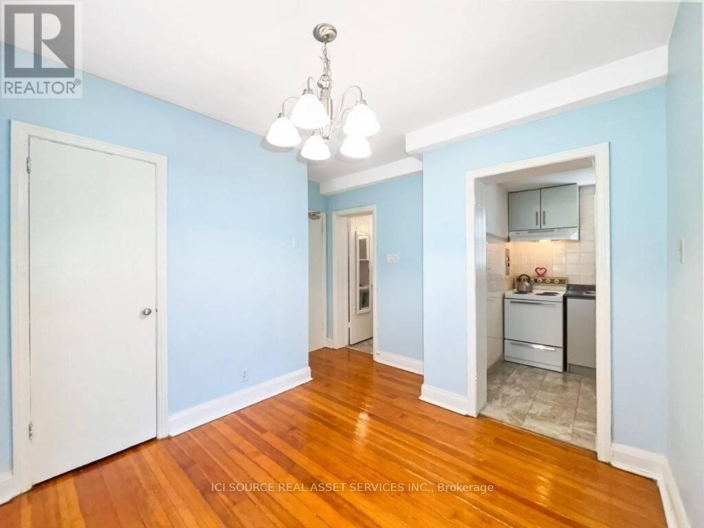 1 - 116 Eastwood Road, Toronto, Ontario  M4L 2C9 - Photo 16 - E11961833